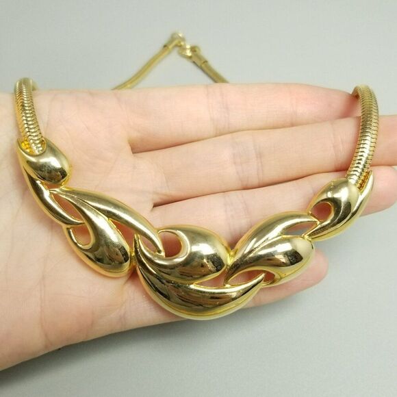 Vintage Trifari Kunio Matsumoto Necklace Abstract Gold Tone Collar Omega Chain